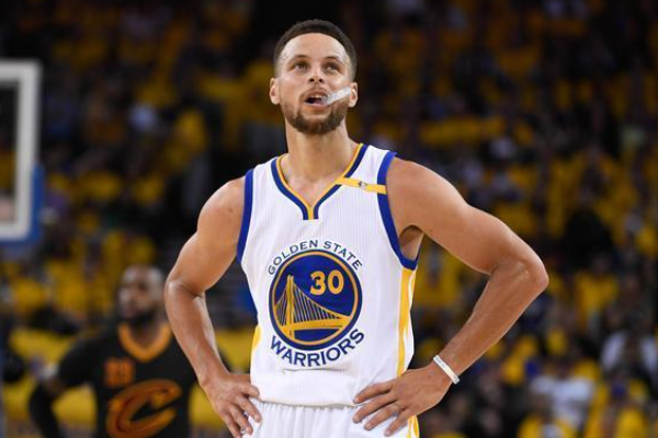 籃球比賽中六種防守戰(zhàn)術(shù)是什么？