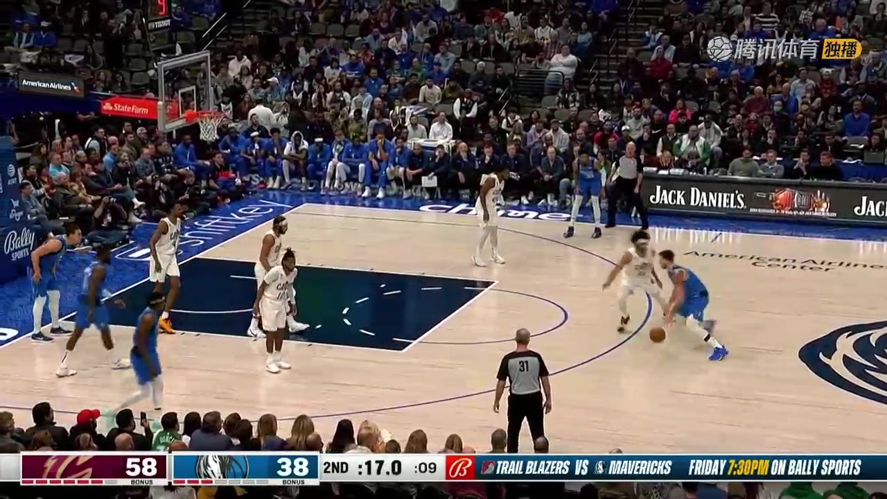 魔術(shù)師附體！東契奇神仙不看人背傳 畢竟周最佳助攻TOP10！