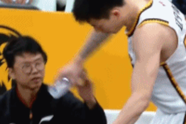  廣廈逆襲！遼寧男籃新賽季首戰(zhàn)失利遭遇慘敗