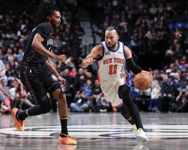 紐約德比14連勝！尼克斯送籃網(wǎng)6連敗 唐斯26+15佈倫森17+8