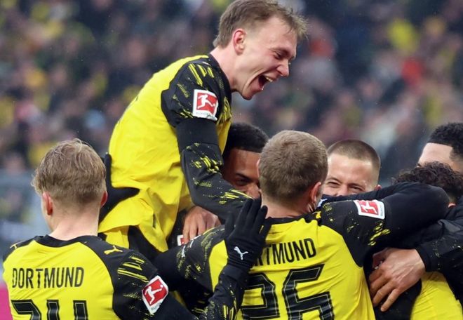 一場2-0，讓前2縮小差距，多特爭冠近乎破滅：被拜仁甩開太多分