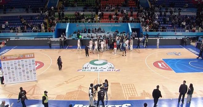 差點(diǎn)大打出手！又有國手亂開地圖炮，引發(fā)賽後沖突，恐遭CBA重罰