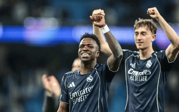 歐冠8強格局巨變！西甲3隊挺進，意甲全滅，葡體上演5球驚天逆轉(zhuǎn)