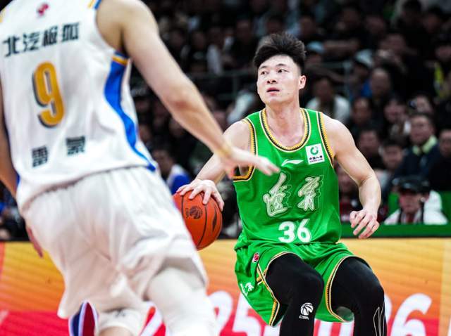 遼寧主場迎戰(zhàn)同曦全力橫掃！趙繼偉無法阻擋，洛佩斯拒絕爆冷輸球