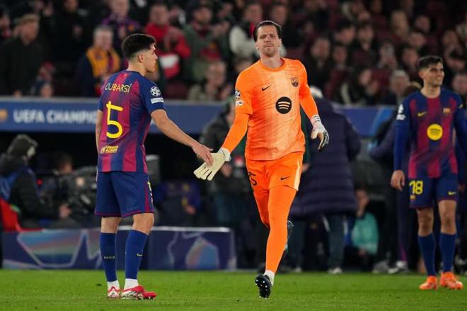 僅次于萊萬，什琴斯尼是第二位達(dá)成歐冠80場里程碑的波蘭球員