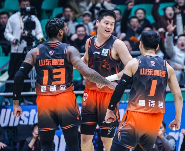 兩戰(zhàn)砍28分+8記三分！山東18歲潛力新星低調(diào)崛起，感謝邱彪培養(yǎng)