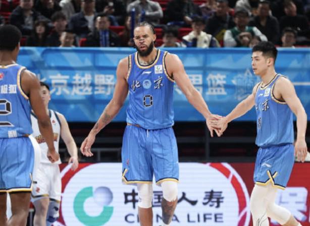 記者：首鋼想找高水平外援但不想拿錢砸冠軍，不利於聯(lián)賽發(fā)展