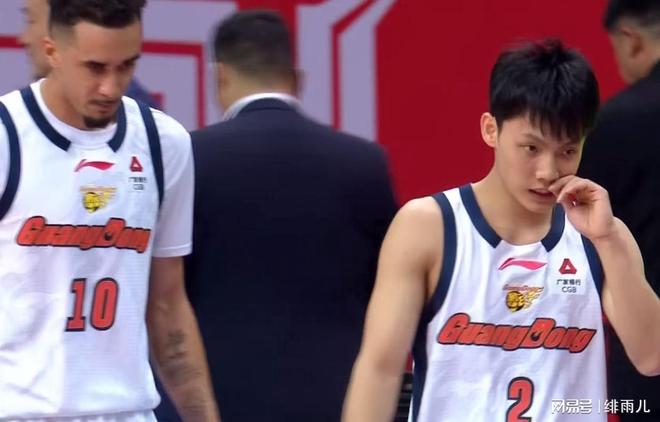 滬粵三番戰(zhàn)前！杜鋒拒絕跟隊，參加活動太離譜，廣東隊由助教暫代