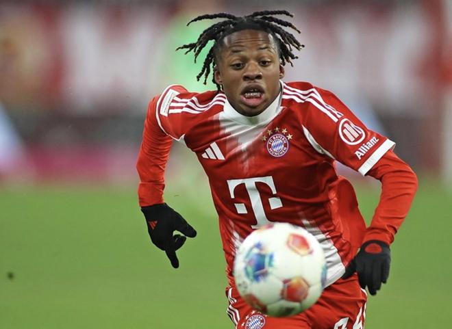 賽季報銷，德天空：拜仁小將威茲德姆-邁克髖部肌腱傷勢嚴(yán)重