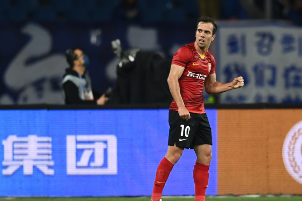 亞泰外援塞爾吉尼奧在加盟國(guó)安時(shí)并未提出過(guò)高的金錢要求