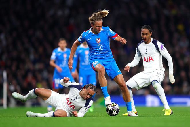 3-2！90分鐘絕殺 8億豪門終結(jié)8場(chǎng)不勝 總比分5-7出局無(wú)緣歐冠8強(qiáng)