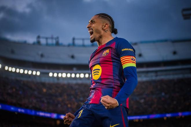 拉菲尼亞自巴薩首秀以來33場歐冠參與33球，為同期隊內(nèi)最多