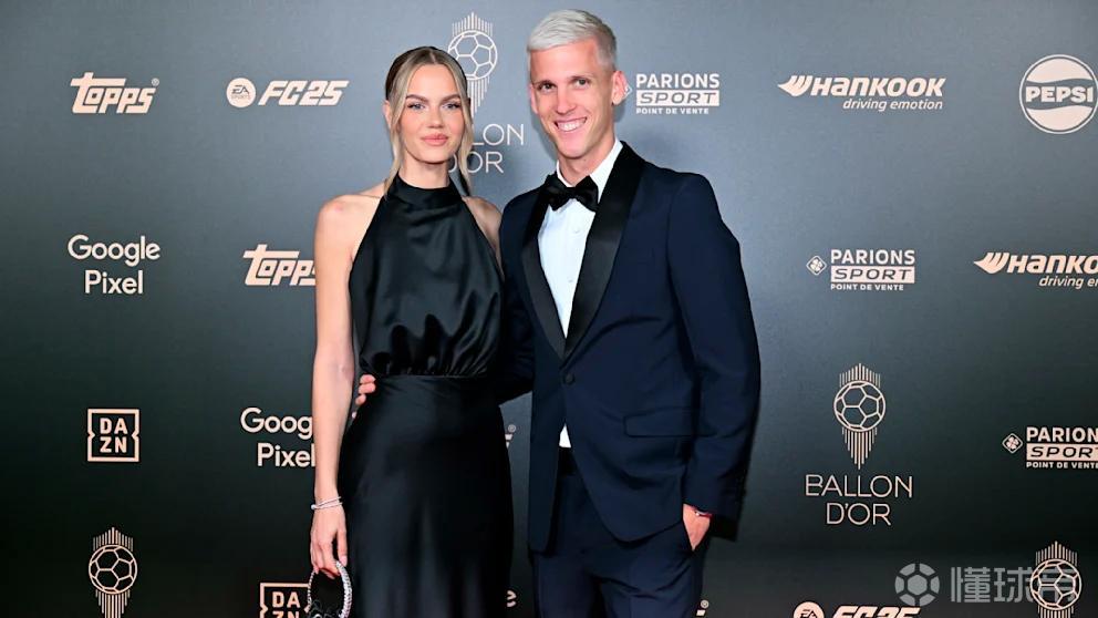 奧爾莫女友回應(yīng)與男模拍廣告：很刺激，但這只是一份工作