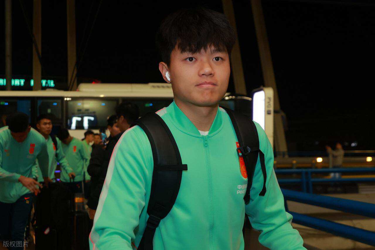 楊希國足首秀表現(xiàn)完美，幫助中國隊(duì)2比0戰(zhàn)勝庫拉索，贏得認(rèn)可