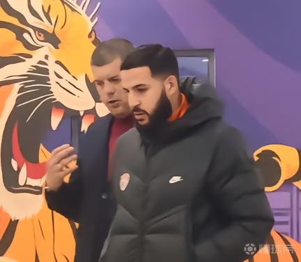 里斯蒂奇要求受傷的梅薩烏迪跟隊出征：隊長必須和球隊在一起