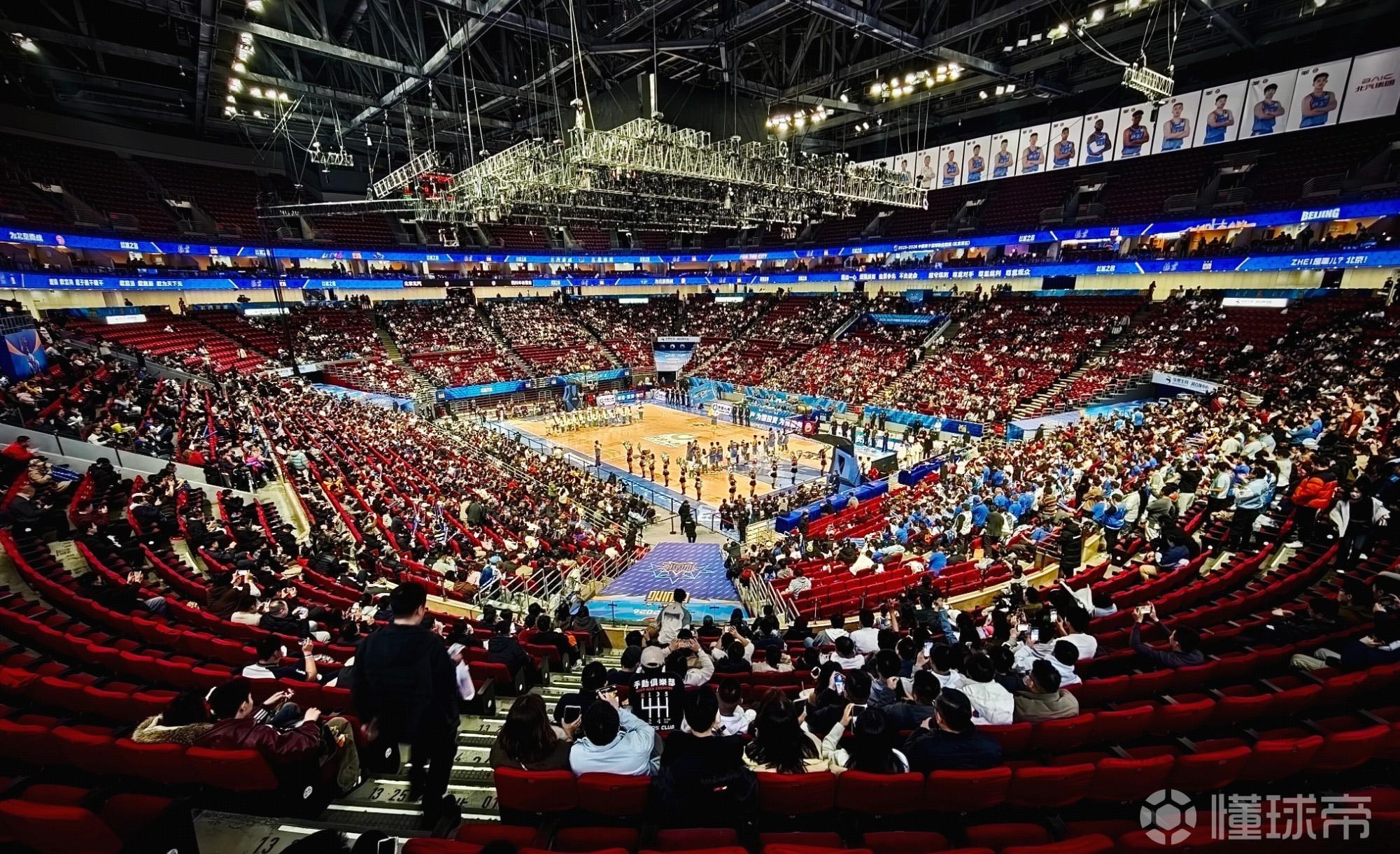 記者：李添榮是和朋友打招呼，和首鋼沒關(guān)系就是安保態(tài)度問題