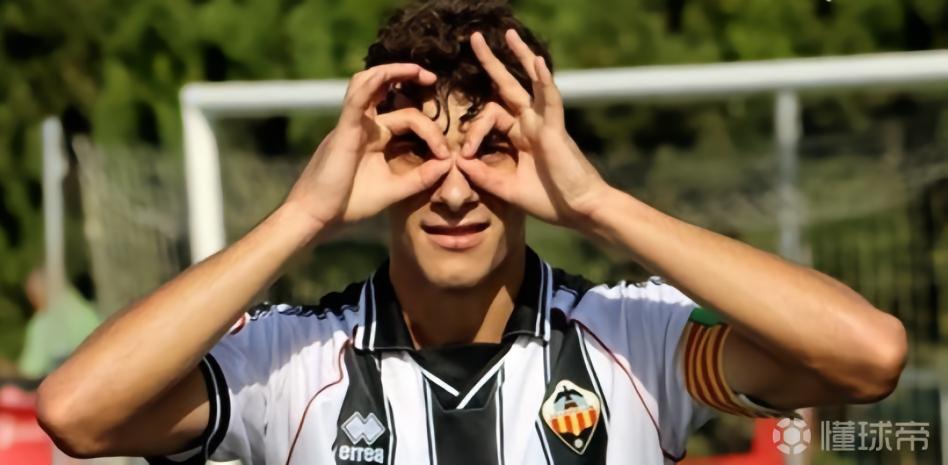 卡斯特利翁官方：梯隊18歲前鋒圣馬里亞將在下賽季前往皇馬