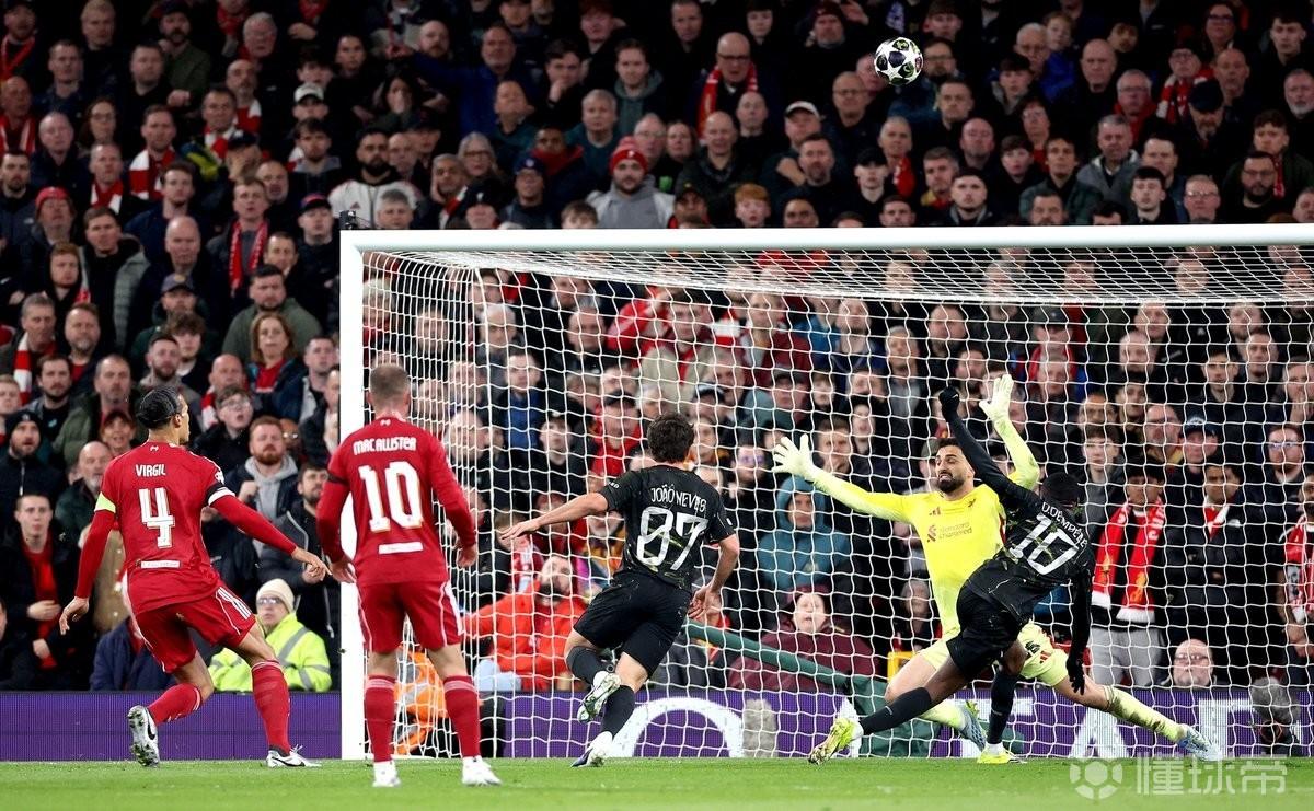 詹?。豪锲秩裟馨l(fā)揮接近本場水準，保住英超前五還是有希望