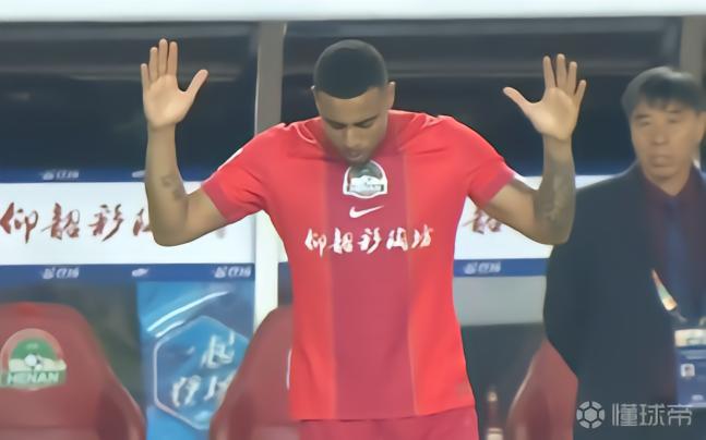 博主：古斯塔沃因腳部筋膜不適缺席合練，但出戰(zhàn)英博問題不大