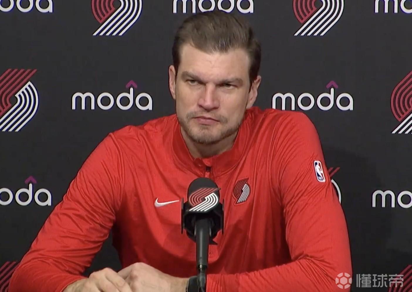 記者：如帶領(lǐng)球隊(duì)最終打進(jìn)季后賽，開(kāi)拓者會(huì)考慮留任斯普利特