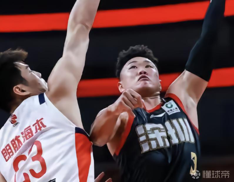 鄭永剛：我認(rèn)為賀希寧配得上常規(guī)賽MVP，這個(gè)獎(jiǎng)項(xiàng)他實(shí)至名歸