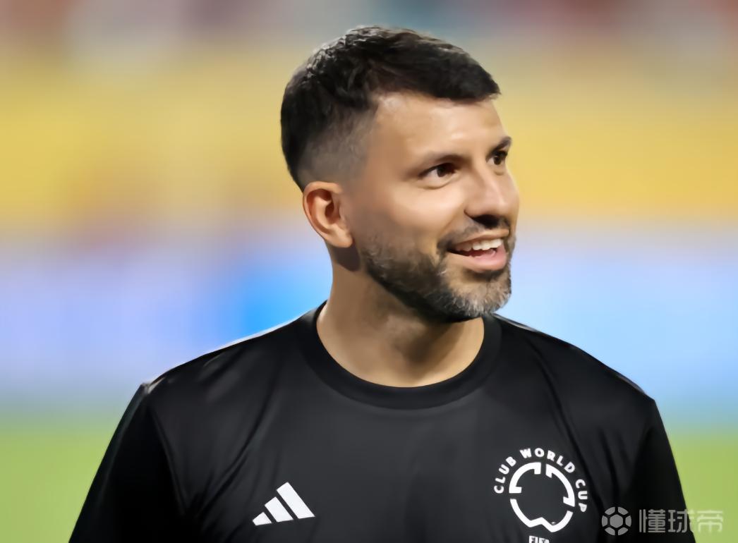 阿圭羅：阿爾瓦雷斯非常適配巴薩，他的防守投入度極強(qiáng)