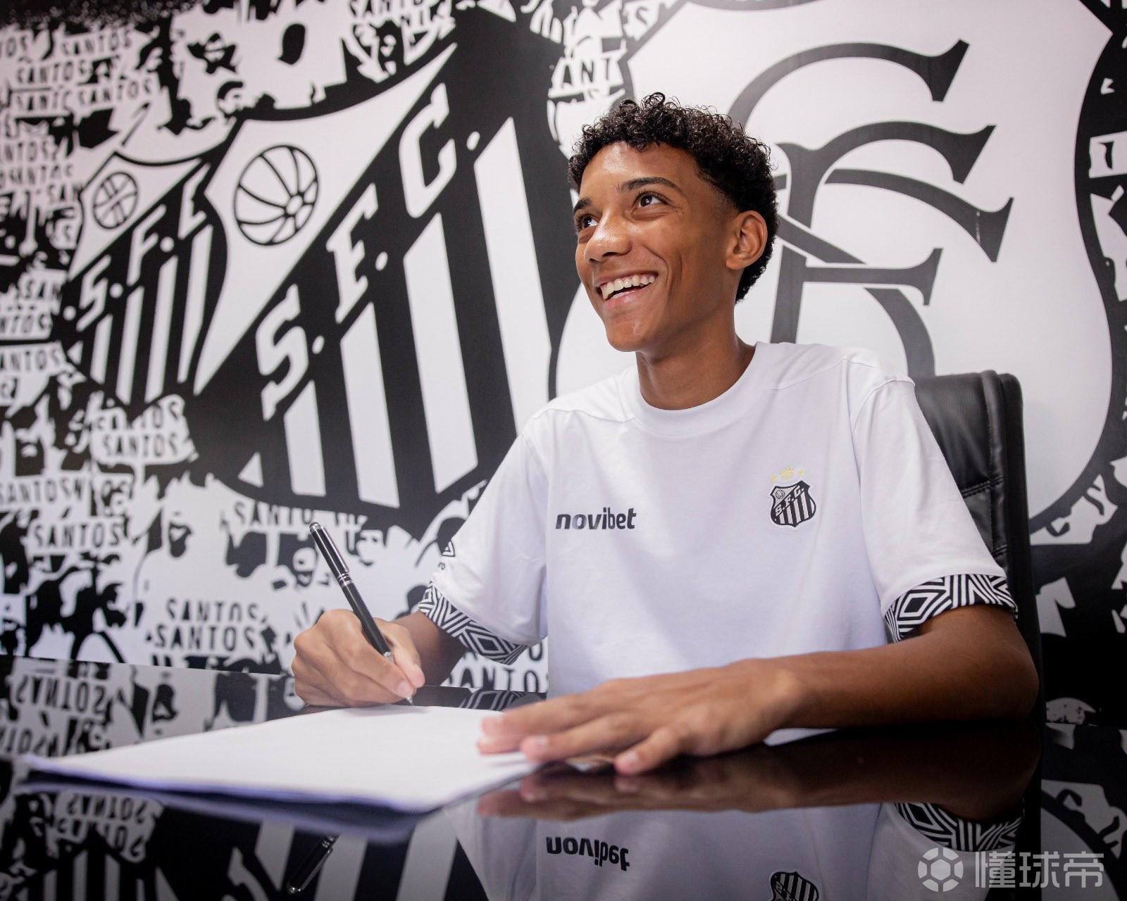 官方：桑托斯與羅比尼奧兒子續(xù)約至2031年