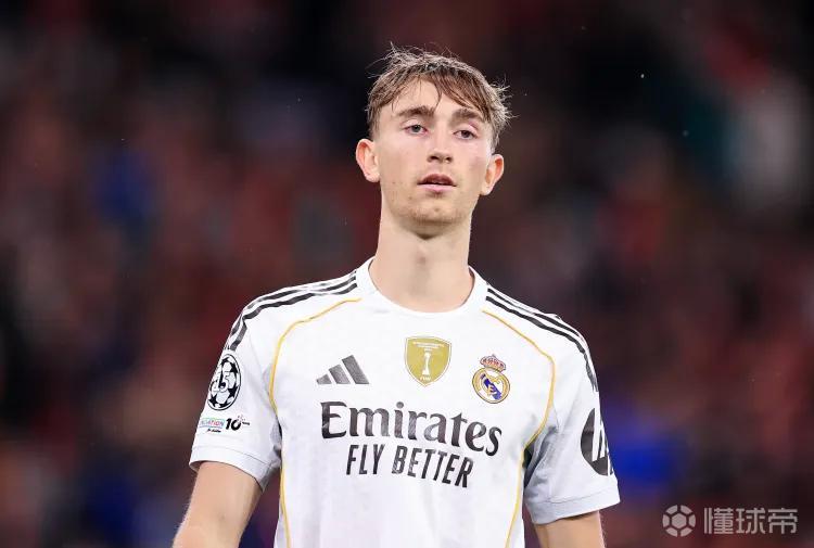 塞門約：赫伊森剛到櫻桃就說明年去皇馬，我們以為他在開玩笑